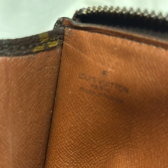 Louis Vuitton Monogram Canvas Poche iPad or Document Case - Picture 12 of 17